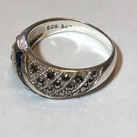 Sterling 925 Band Ring with Sapphires & Marcasite - Picture 2 of 3